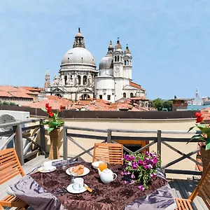 Apartamento Dorsoduro Charme Venecia